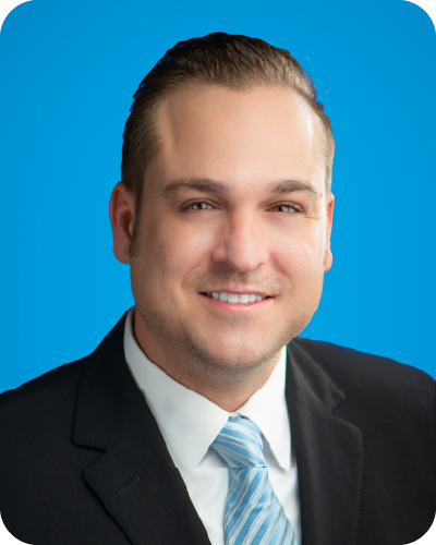 photo of Dr. Collin Bowe